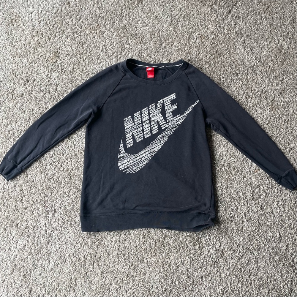 Nike sweatshirt